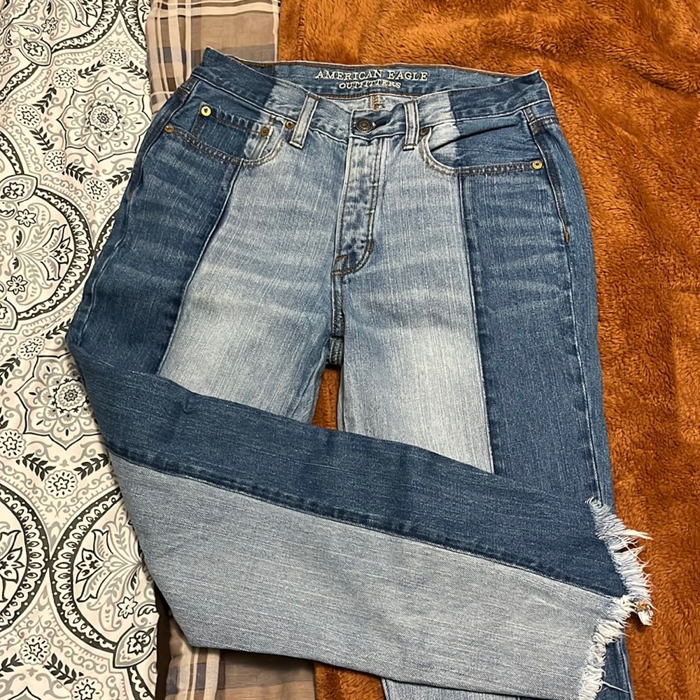 American Eagle Size 6 Vintage High Rise Jeans